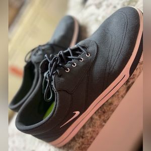 Nike golf shoes